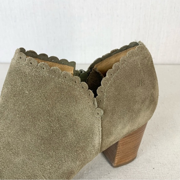Jack Rogers NWOT Marianne Suede Leather Scalloped Edge Ankle Booties - Size 9.5 - Picture 13 of 16